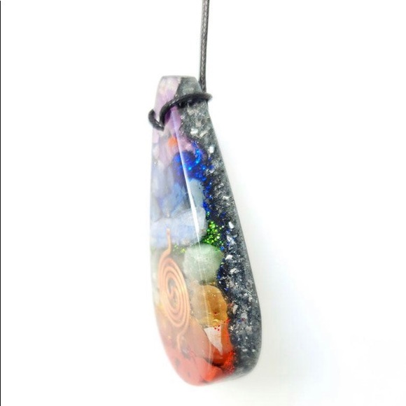 Chakra Orgone Necklace - Picture 2 of 4